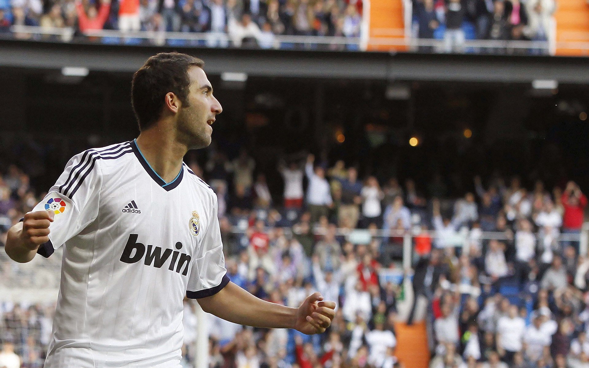 跨界战神,当NBA的勇士斩落老鹰,欧冠的班凯罗正接管半决赛