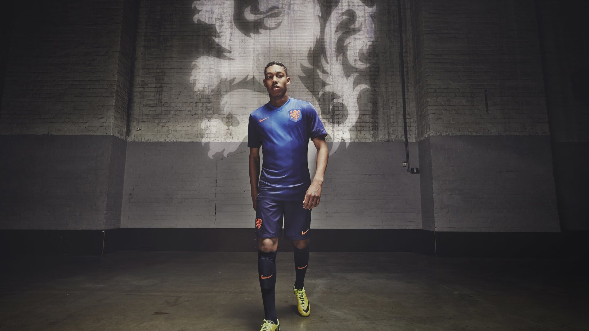 从墨尔本到都灵,蒂姆的单核革命,如何以澳网横扫之姿扛起ATP总决赛全队荣耀